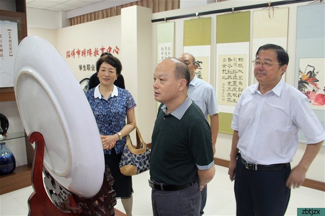 市教育局黨委書記、局長于軍到我校調(diào)研走訪