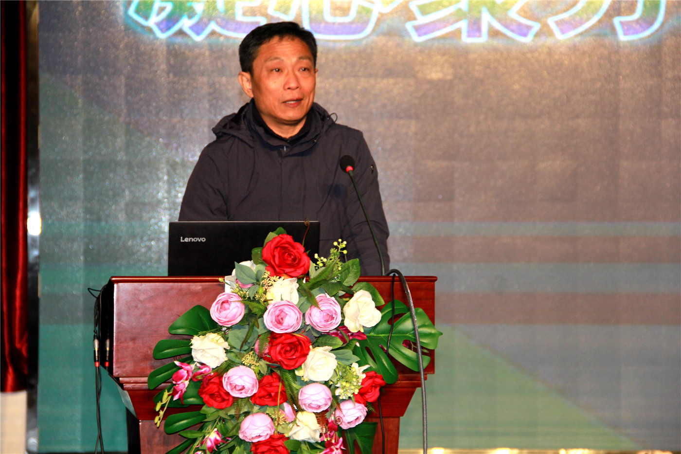 凝心聚力研閱讀，集思廣益促教學(xué)