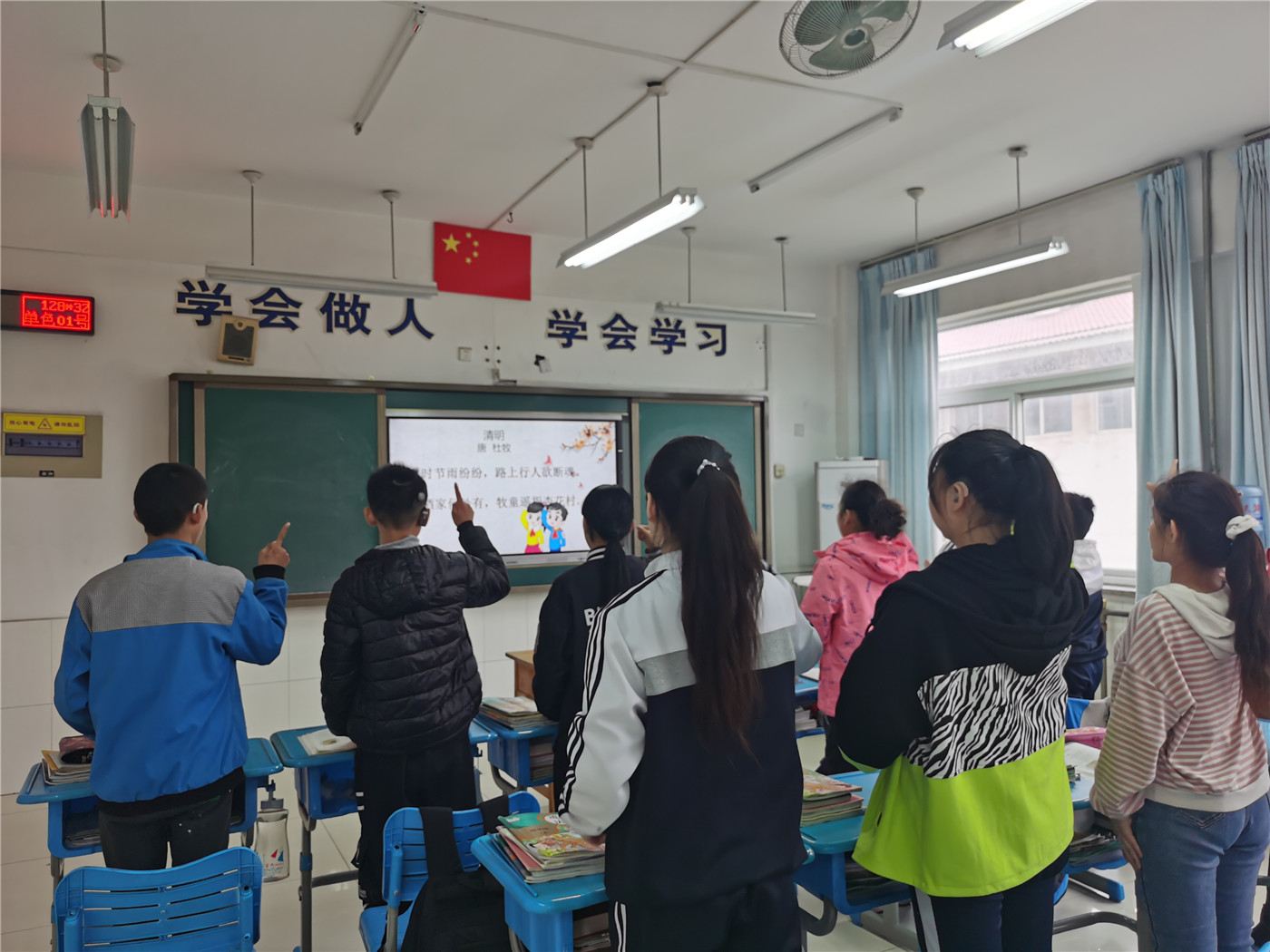 緬懷革命先烈，傳承紅色基因
