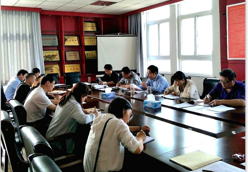 學校黨總支組織理論學習專題輔導