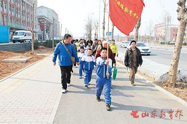 山東教育報(bào)：大愛(ài)托起折翼的天使