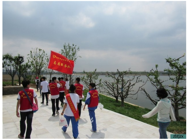 邁開腿，擦亮眼，開動腦——淄博市特教中心“愛我大美淄博”研學(xué)活動進(jìn)行中