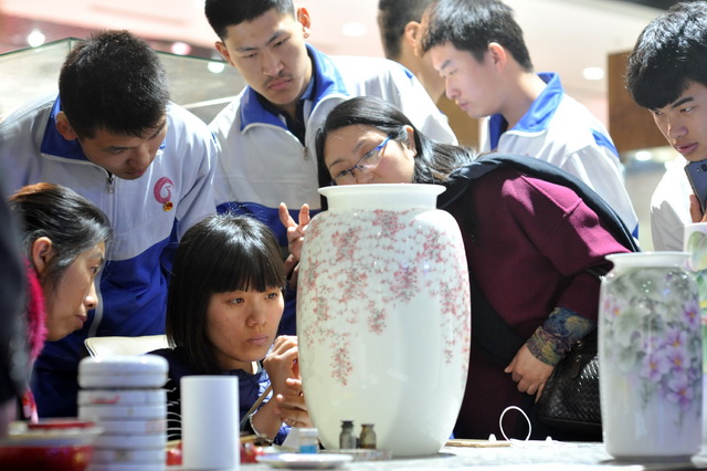 淄博市特殊教育中心對標“華光”“硅元” 提升學習內(nèi)驅力
