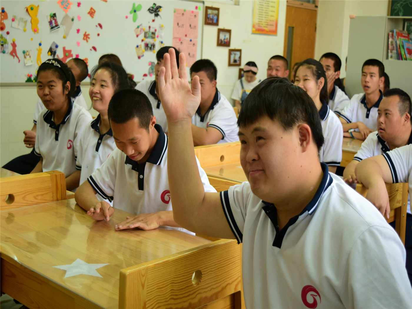 共上一堂專題輔導(dǎo)課  共講勞動(dòng)創(chuàng)造美好生活
